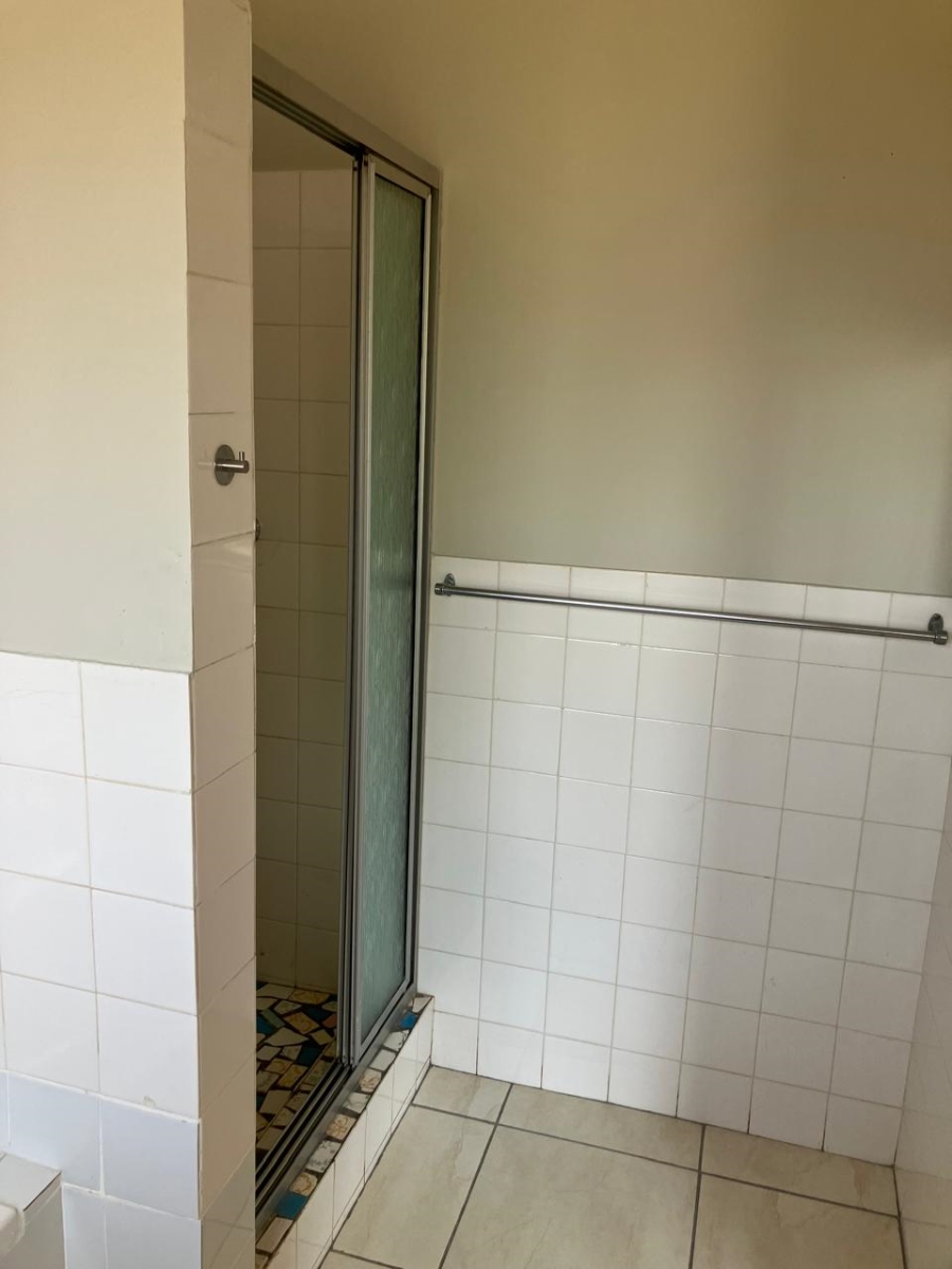 To Let 4 Bedroom Property for Rent in Vanes Estate Eastern Cape